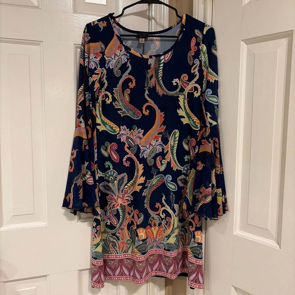 Haani Women's Paisley Print Shift Dress with Bell Sleeves